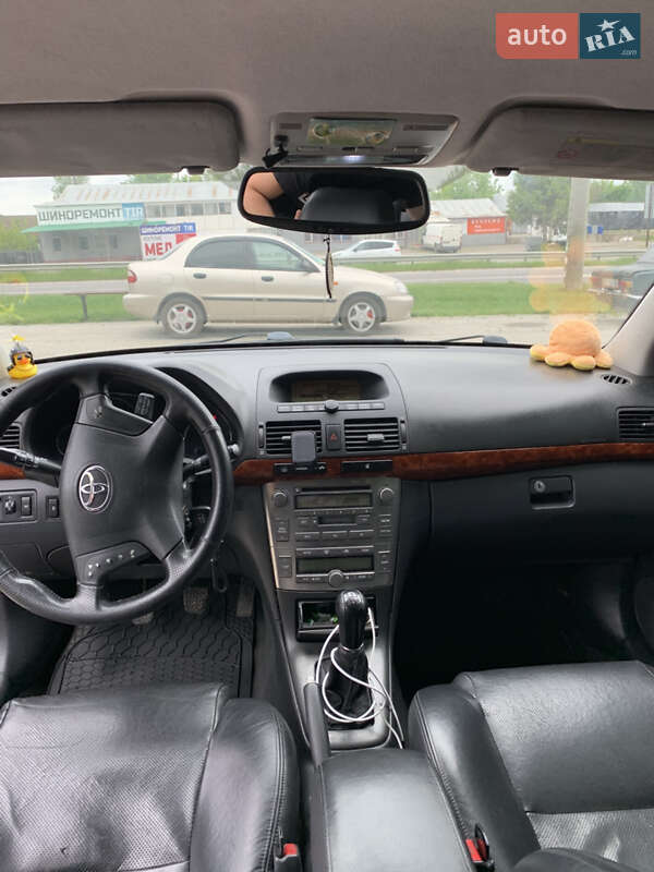 Универсал Toyota Avensis 2004 в Тернополе