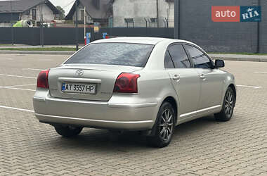 Седан Toyota Avensis 2005 в 