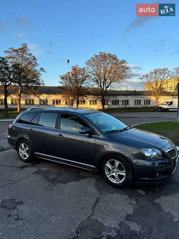 Универсал Toyota Avensis 2007 в Турке