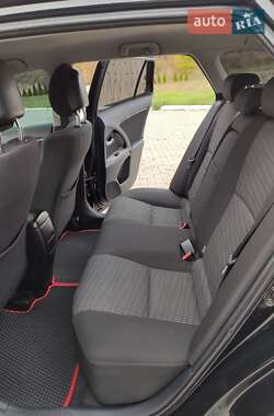 Универсал Toyota Avensis 2010 в 