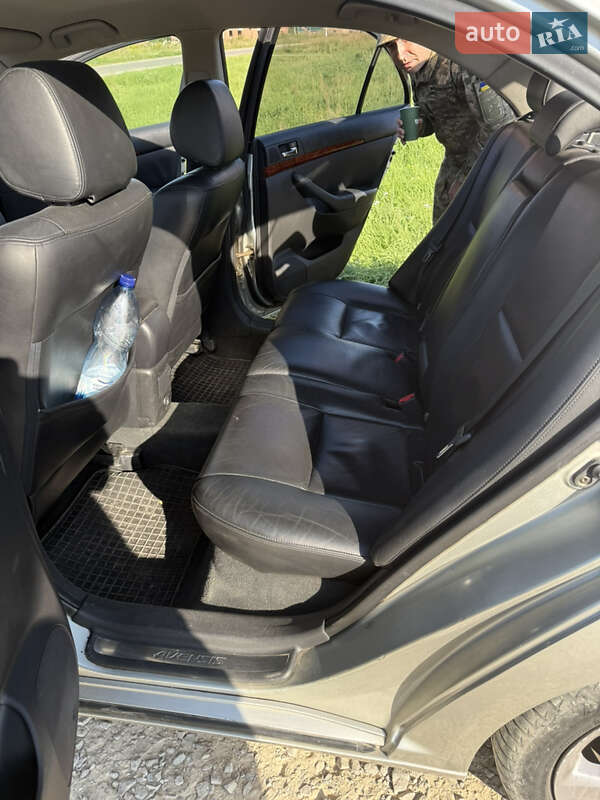 Лифтбек Toyota Avensis 2003 в Львове фото 7 Лифтбек Toyota Avensis 2003 в Львове