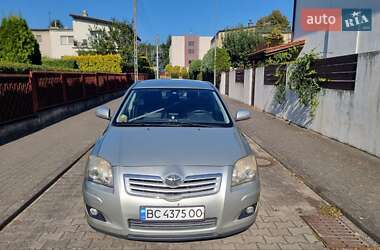 Седан Toyota Avensis 2007 в Львове