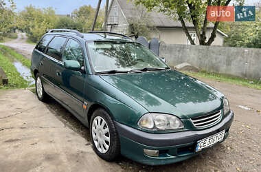 Універсал Toyota Avensis 2000 в Новоселиці
