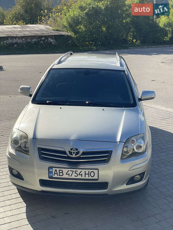 Универсал Toyota Avensis 2007 в Могилев-Подольске