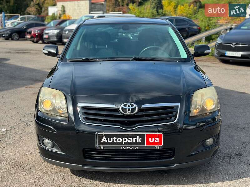 Седан Toyota Avensis 2007 в Виннице