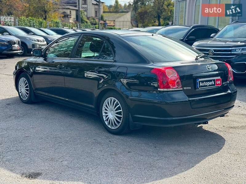 Седан Toyota Avensis 2007 в Виннице
