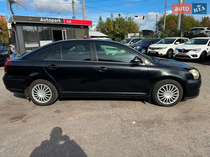 Седан Toyota Avensis 2007 в Виннице