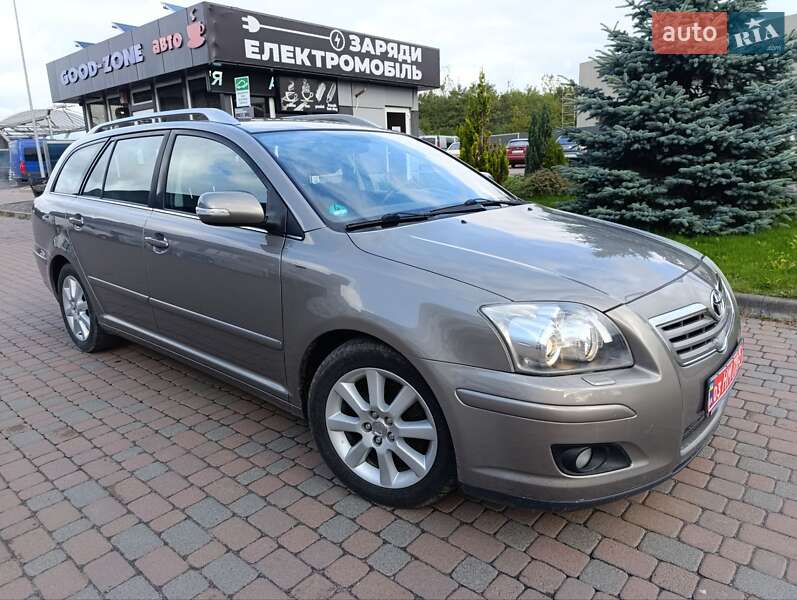 Универсал Toyota Avensis 2007 в Сарнах