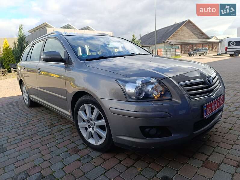 Универсал Toyota Avensis 2007 в Сарнах