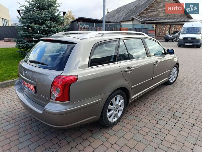 Универсал Toyota Avensis 2007 в Сарнах