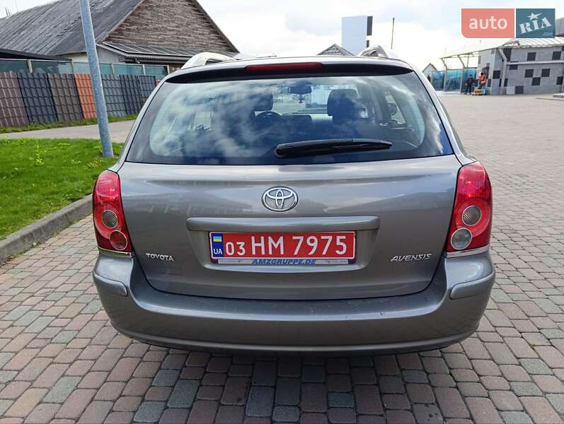 Универсал Toyota Avensis 2007 в Сарнах