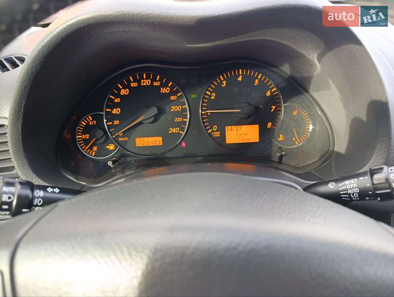 Универсал Toyota Avensis 2007 в Сарнах