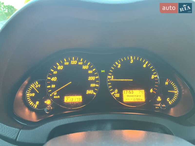 Універсал Toyota Avensis 2008 в Львові