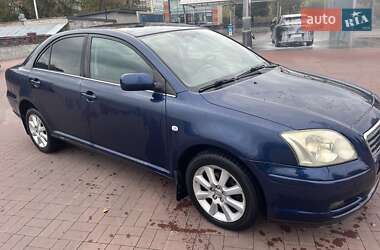 Седан Toyota Avensis 2005 в Ровно