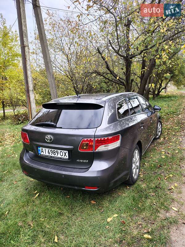 Универсал Toyota Avensis 2009 в Фастове