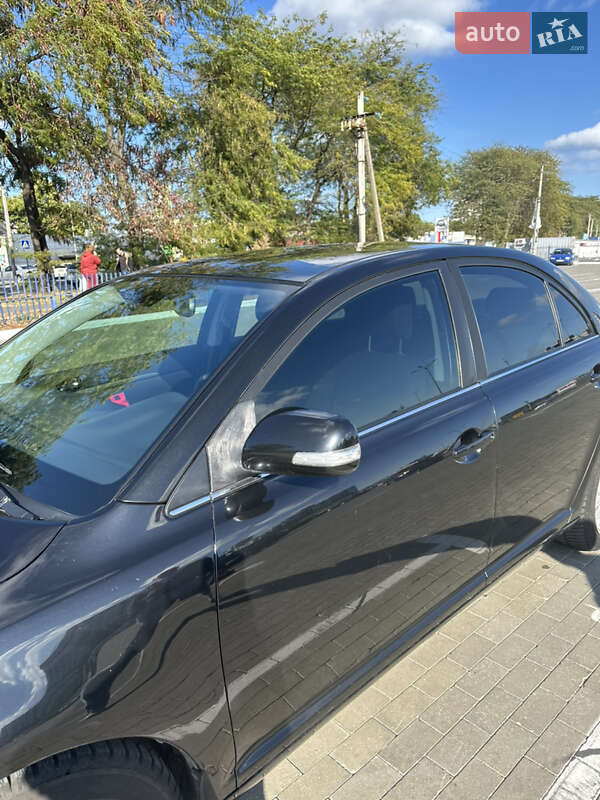 Седан Toyota Avensis 2007 в Одесі