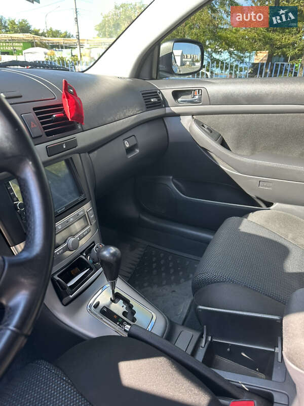 Седан Toyota Avensis 2007 в Одесі