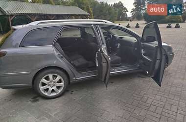 Универсал Toyota Avensis 2003 в  фото 17 Универсал Toyota Avensis 2003 в