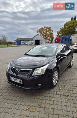 Седан Toyota Avensis 2009 в Снятині