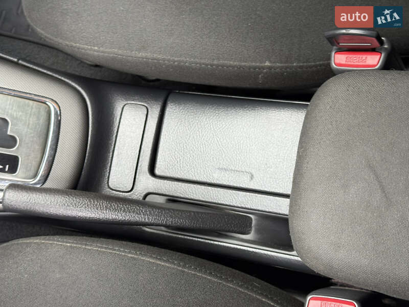 Седан Toyota Avensis 2005 в Днепре фото 49 Седан Toyota Avensis 2005 в Днепре