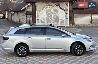Универсал Toyota Avensis 2012 в 