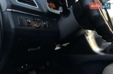 Универсал Toyota Avensis 2012 в 