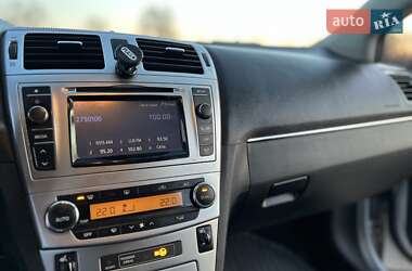Универсал Toyota Avensis 2012 в 