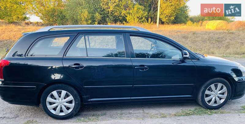 Универсал Toyota Avensis 2007 в Андреевке