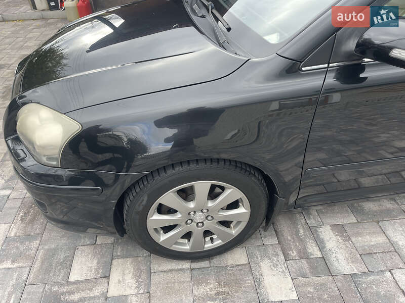 Універсал Toyota Avensis 2007 в Києві
