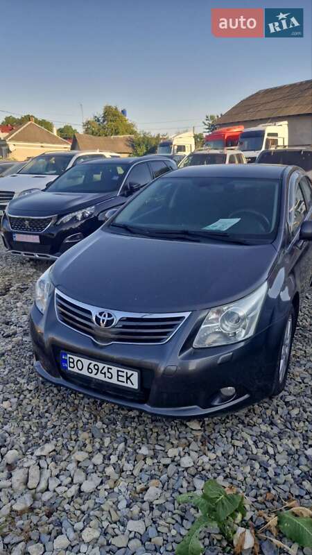 Седан Toyota Avensis 2011 в Тернополе фото Седан Toyota Avensis 2011 в Тернополе