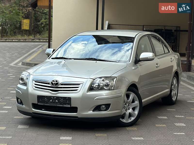 Седан Toyota Avensis 2007 в Дрогобичі