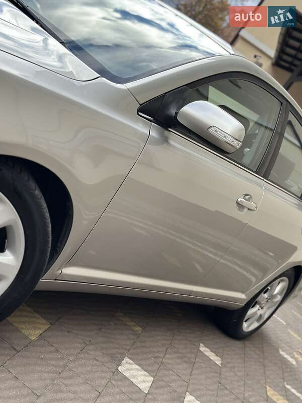 Седан Toyota Avensis 2007 в Дрогобичі