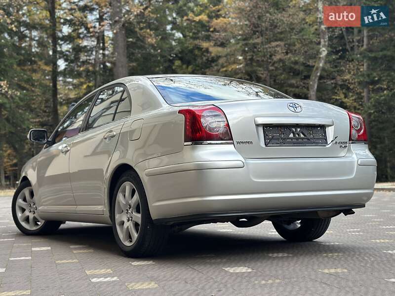 Седан Toyota Avensis 2007 в Дрогобичі