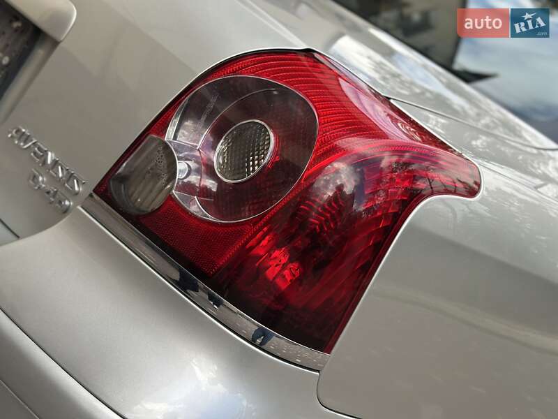 Седан Toyota Avensis 2007 в Дрогобичі