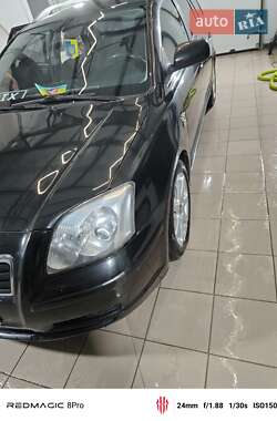 Універсал Toyota Avensis 2004 в Слов'янську