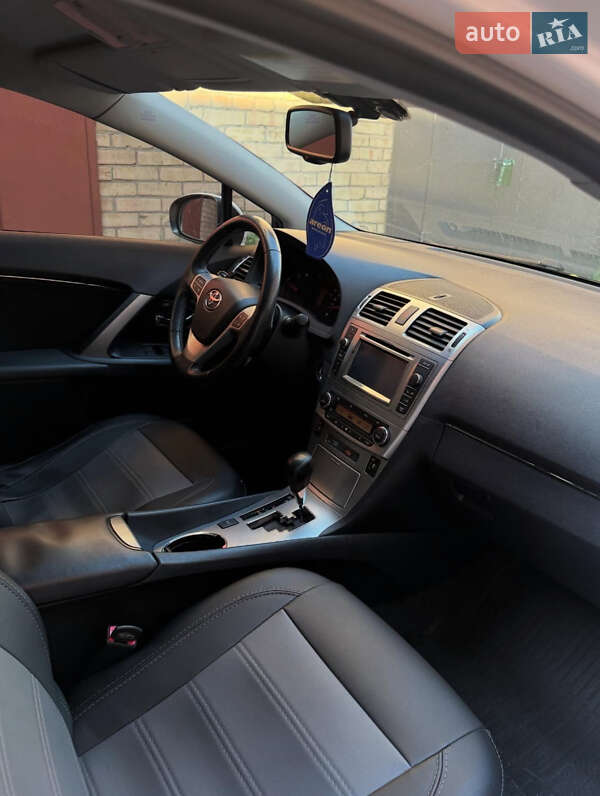 Универсал Toyota Avensis 2012 в Днепре фото 4 Универсал Toyota Avensis 2012 в Днепре