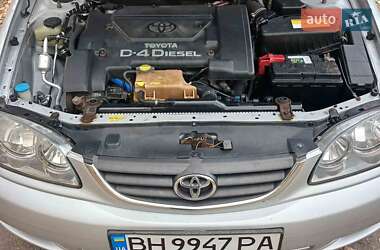 Универсал Toyota Avensis 2001 в  фото 4 Универсал Toyota Avensis 2001 в