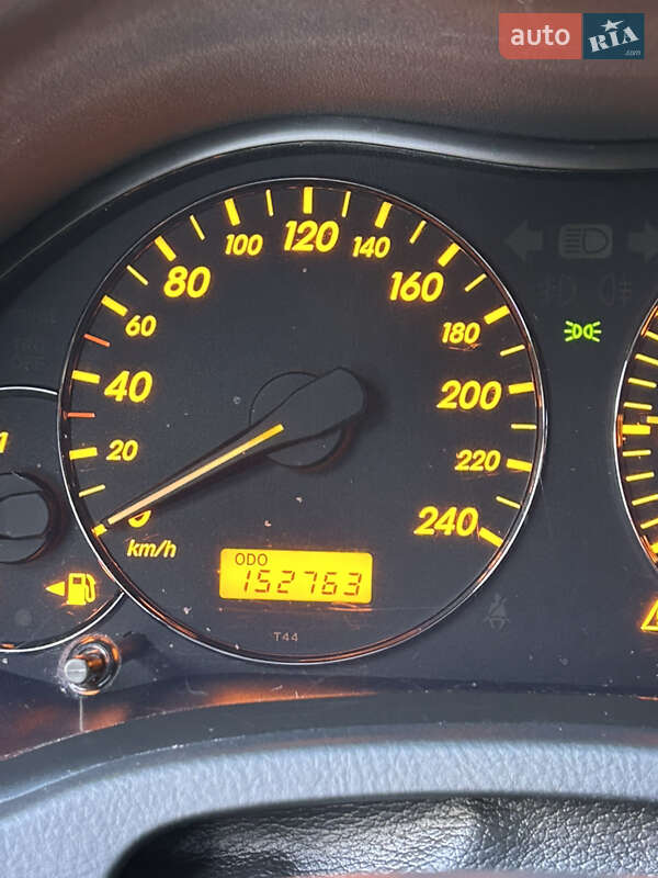 Седан Toyota Avensis 2008 в Сокирянах