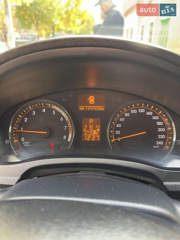 Седан Toyota Avensis 2008 в Одессе