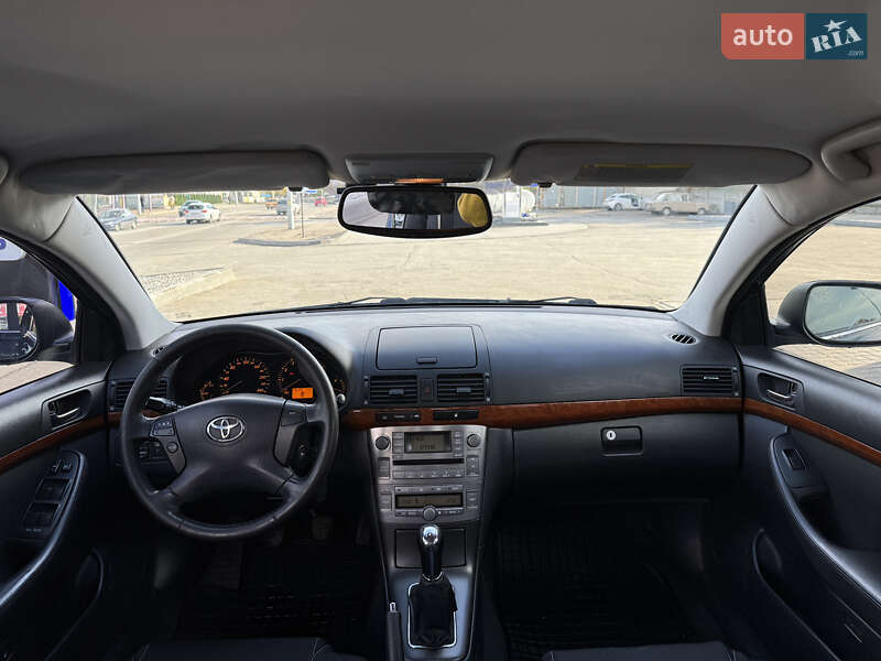 Седан Toyota Avensis 2007 в Запорожье