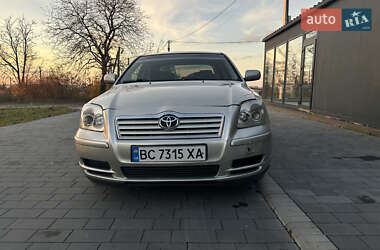 Седан Toyota Avensis 2003 в Мостиській