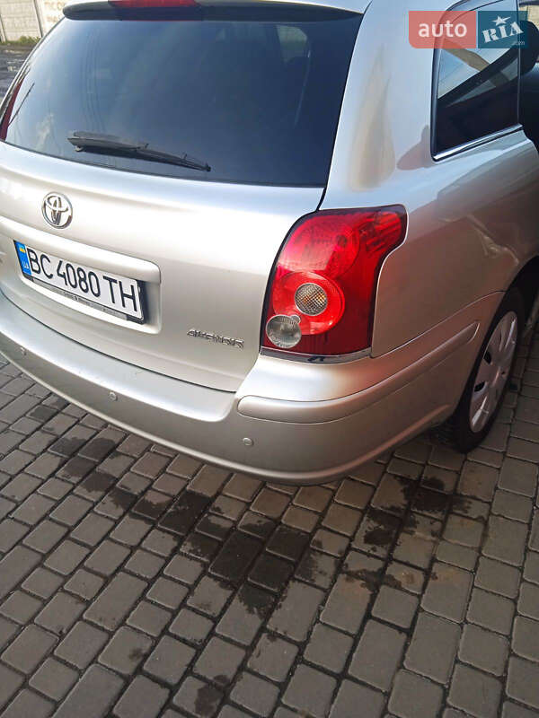 Універсал Toyota Avensis 2006 в Кам'янці-Бузькій