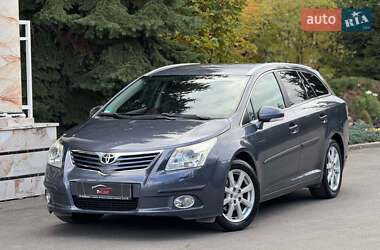 Универсал Toyota Avensis 2009 в Тернополе