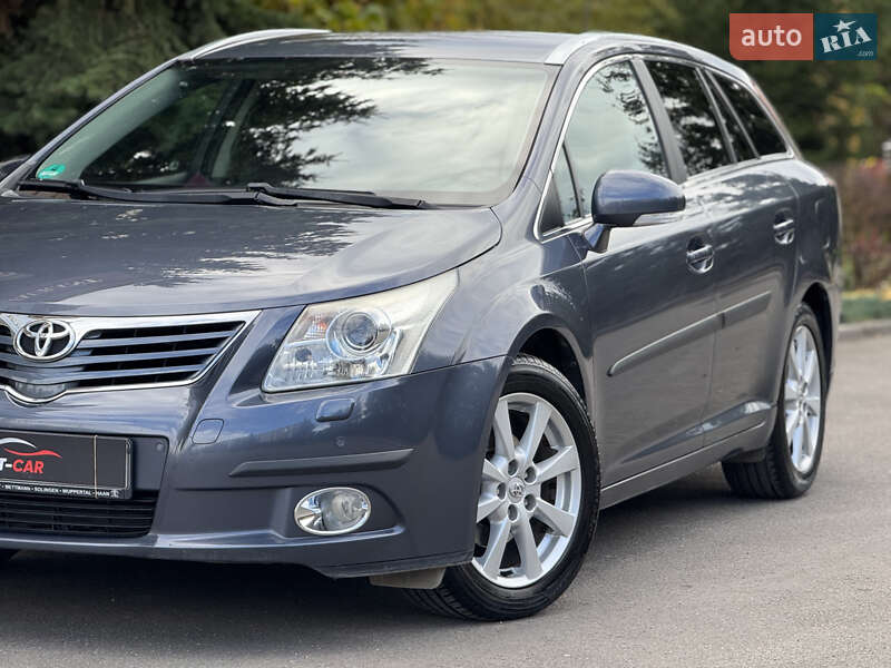 Универсал Toyota Avensis 2009 в Тернополе