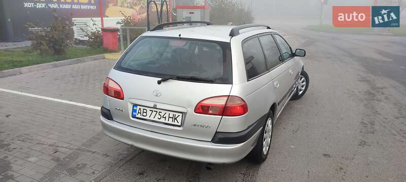 Универсал Toyota Avensis 2002 в Виннице
