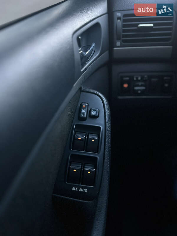 Универсал Toyota Avensis 2008 в Луцке