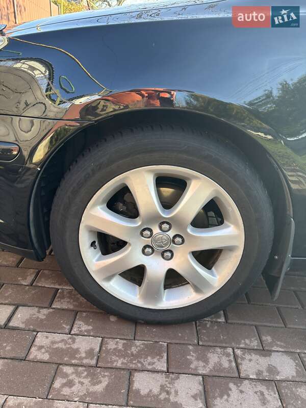 Седан Toyota Avensis 2004 в Березовке фото 6 Седан Toyota Avensis 2004 в Березовке