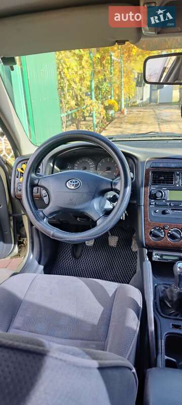 Седан Toyota Avensis 2002 в Черноморске фото 11 Седан Toyota Avensis 2002 в Черноморске