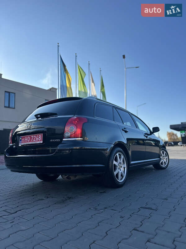 Универсал Toyota Avensis 2008 в Луцке