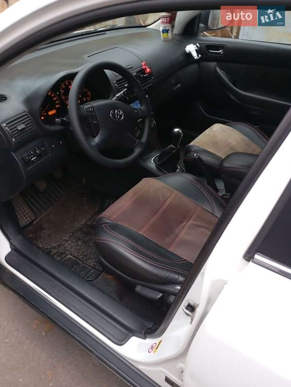 Универсал Toyota Avensis 2006 в Виннице фото 6 Универсал Toyota Avensis 2006 в Виннице